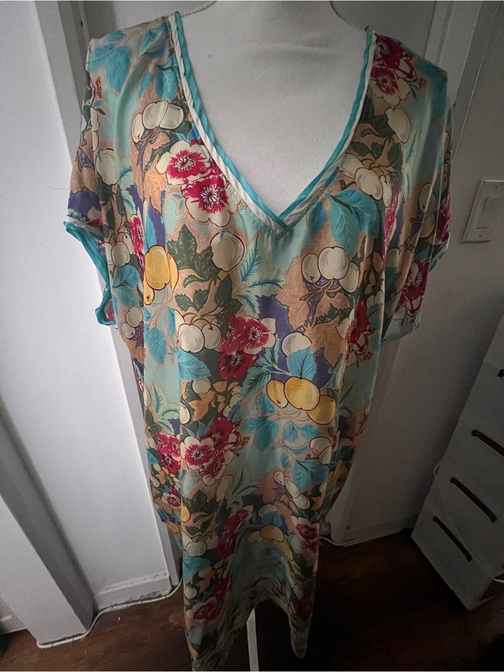 NWOT Johnny Was Silk Floral Multicolor V-Neck Dress size XL - Picture 2 of 5